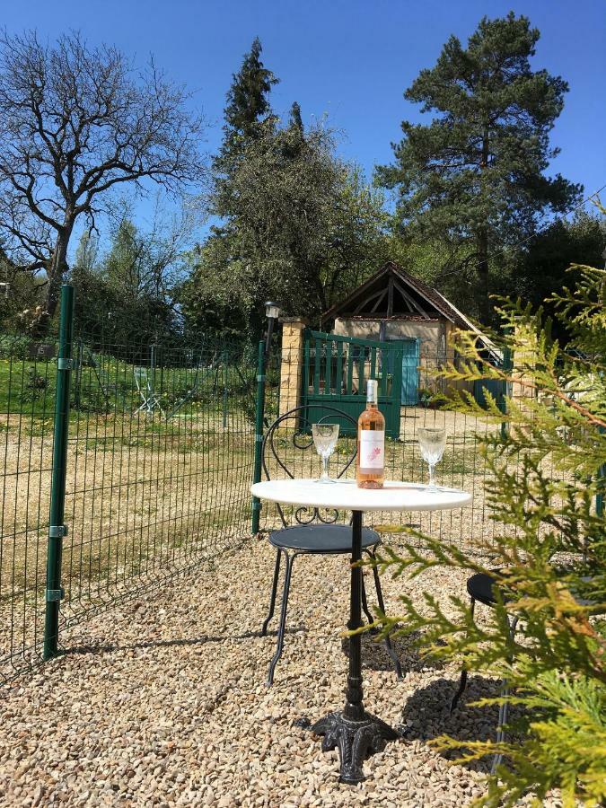 Le Buisson Gite De Pete מראה חיצוני תמונה